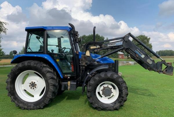 2001 Traktor New Holland TS 100