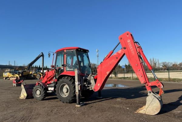 2015 Rovokopač-utovarivač JCB 3CX