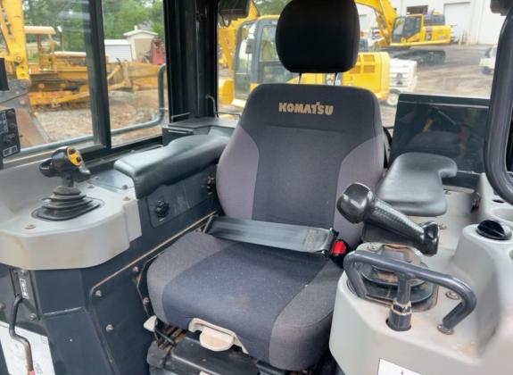 2019 Komatsu D51PXI Buldožer goseničar