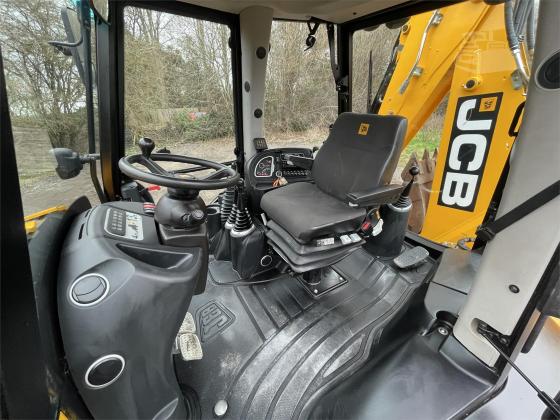 2020 JCB 3CX Rovokopač-utovarivač